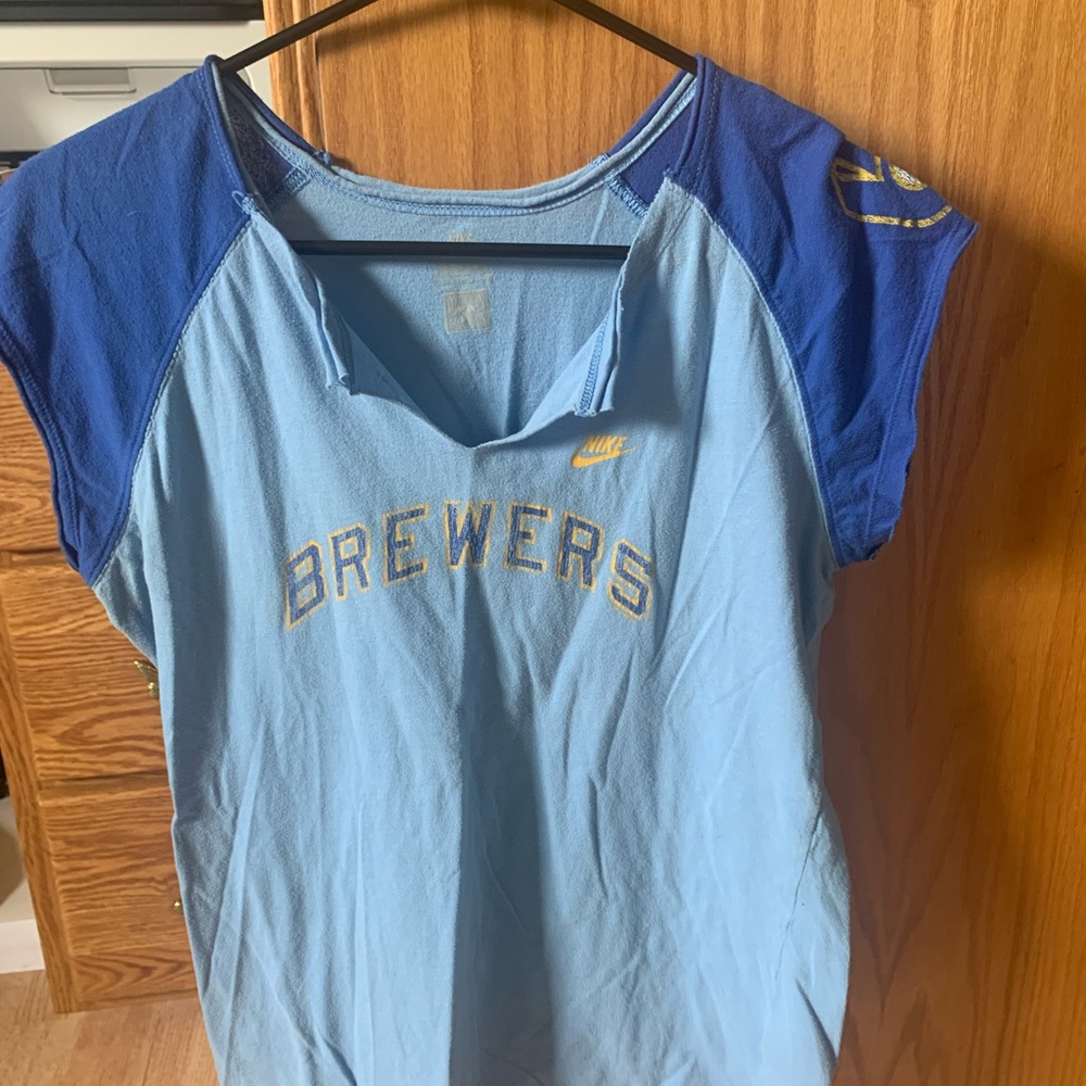 Milwaukee Brewers T shirt